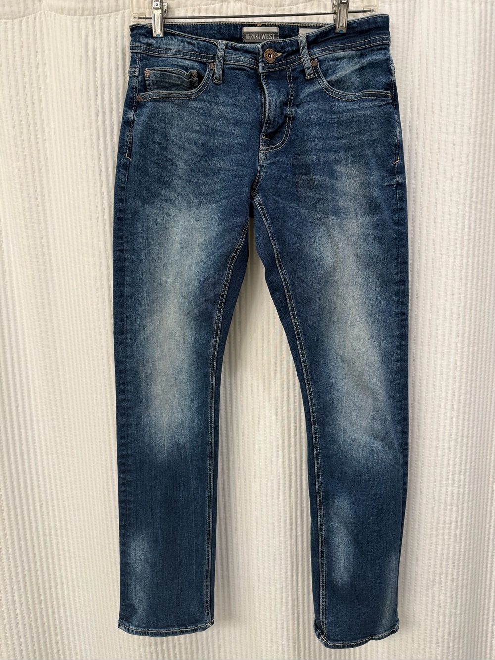 Departwest Trouper by Buckle  Men's Blue Washed Jeans, size 29 x 32